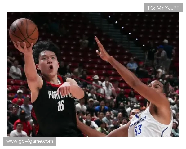 开拓者迎战勇士挑战强敌 赛季关键战役谁能笑到最后