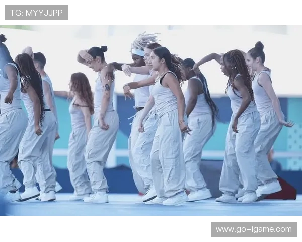 西安攀岩队勇闯世界街舞大赛展现转型新风貌与青春活力